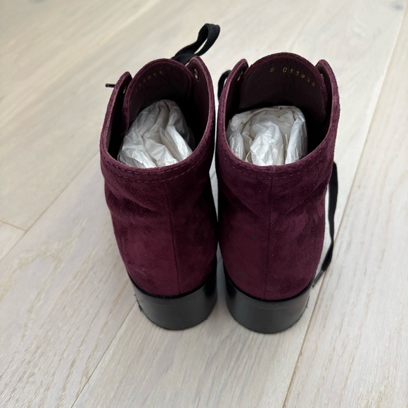 CHANEL Derby Wave Burgundy Leather CC Lace-up Ankle Boots 40C - Picture 4 of 16